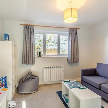 بيت للعطل 3 Bed In Lockton Oc-Y119 *