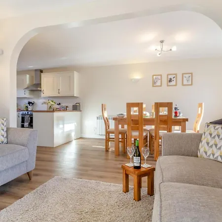 Holiday home 3 Bed In Oc-y119 Lockton